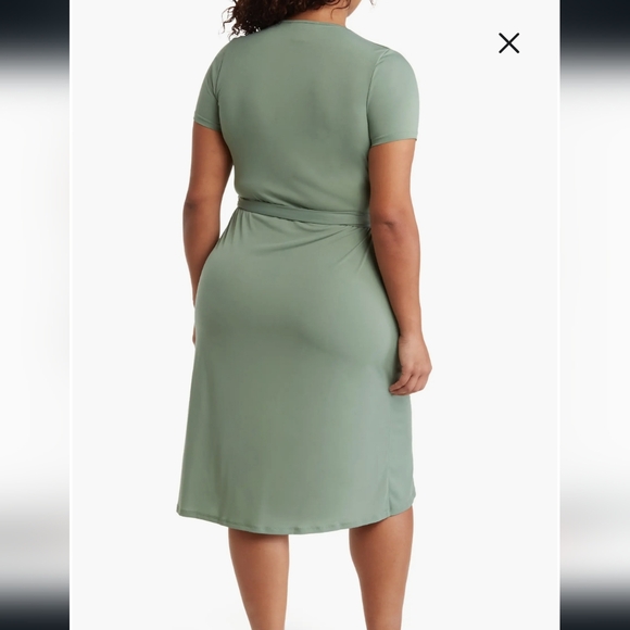 Renee C Green Solid Jersey Wrap Dress - Picture 2 of 4